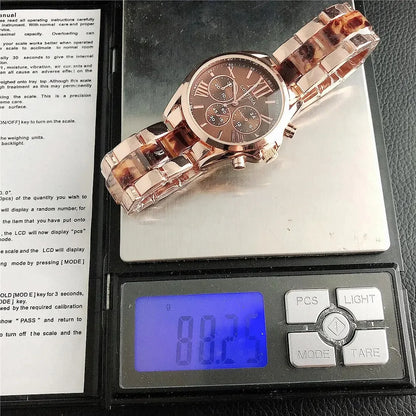 The New Watch Is Made of Ceramic Macaron Adhesive Alloy and Geneva Three Eyed Six Needle Decorative Women's Fashion Quartz