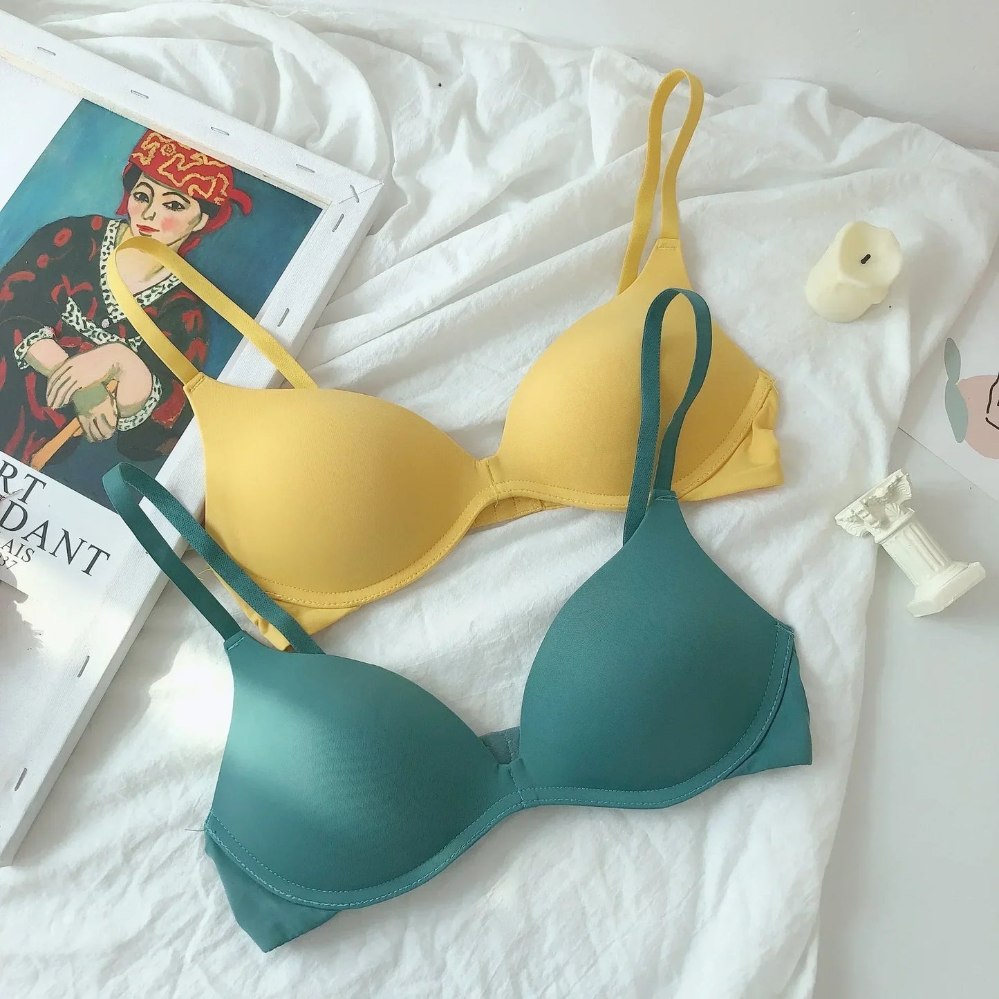 Bras for Women Seamless Backless Underwear Sexy Lingerie 3/4 Cup Bralette Top Wireless Brassiere Intimates Japanese Simple Bra